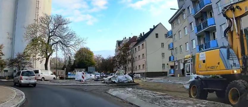 Budowa ronda na ul. Okrzei w Stargardzie dobiega końca. W środę tu nie pojedziemy