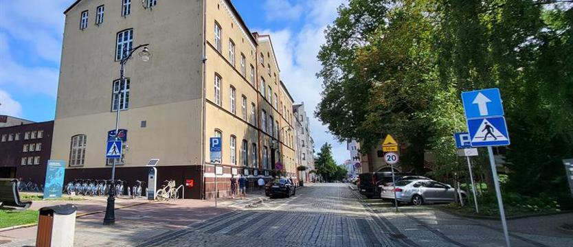 Trwa walka o przywrócenie ruchu w centrum Kołobrzegu