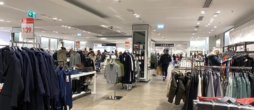 Zara zamknęła sklep w Galaxy. Czy nadchodzi zmierzch galerii handlowych?
