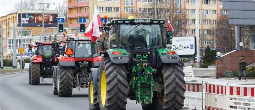Rolnicy zaostrzają protest