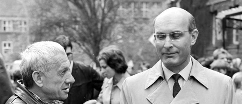 Jan Papuga. Wędrowiec w papierowej dżungli