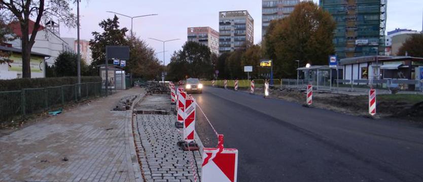 Osiedlowy lifting. Trwają prace na ul. Zawadzkiego i w okolicy