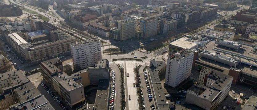 W środę w Szczecinie dodatkowe utrudnienia dla kierowców i pasażerów. Będzie przemarsz