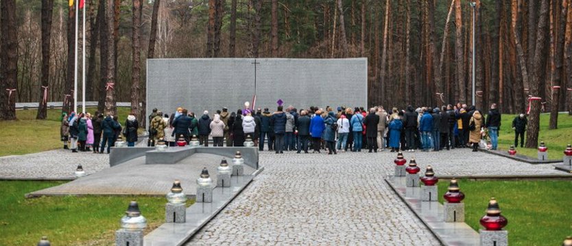 W Bykowni upamiętniono 85. rocznicę Zbrodni Katyńskiej