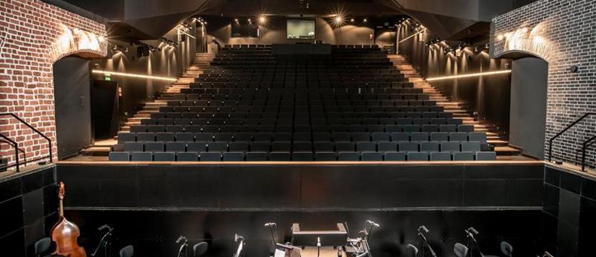 Jesienny głód teatru