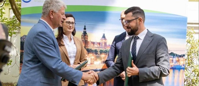 Gmina Szczecinek kupi auta hybrydowe