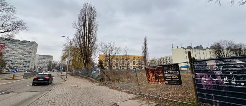 Co z terenem po dawnym Domu Marynarza. Radny pyta miasto o plany inwestora