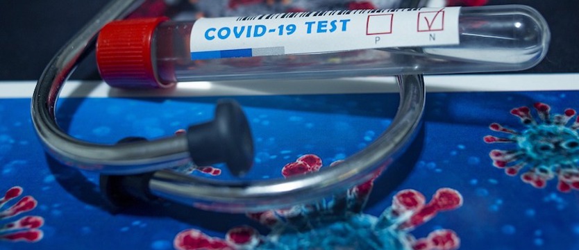 Prawie 270 zakażeń SARS-CoV-2 w kraju w poniedziałek