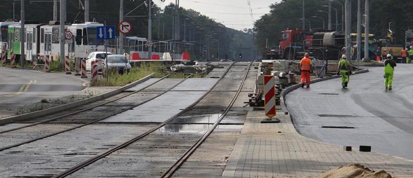 Całkowite wstrzymanie ruchu tramwajów między zajezdnią Pogodno i pl. Gałczyńskiego. Przebudowa węzła Łękno
