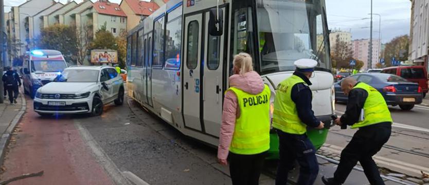 Więcej wypadków, mniej kolizji
