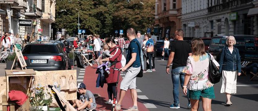 Warsztaty, koncert, teatr i zieleń. Street Day z paradą drzew