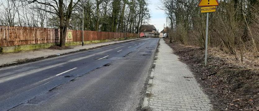 Jest projekt, nie ma pieniędzy na realizację. Ulica Nadbrzeżna woła o remont