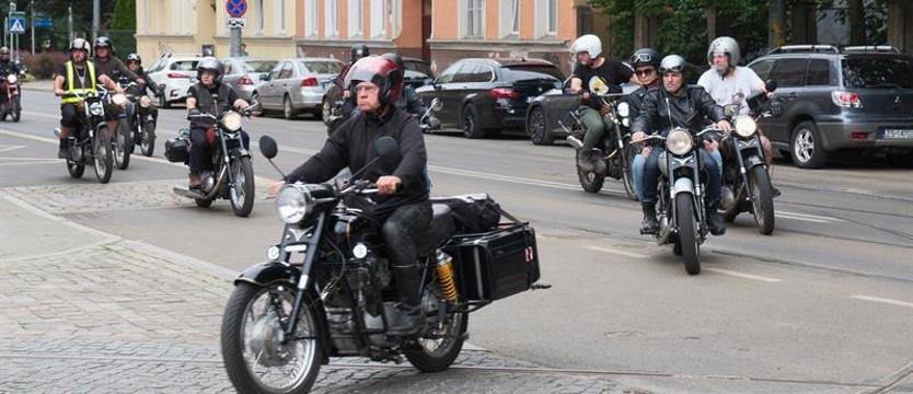 Szczecin świętuje z hukiem silnika. Festiwal Miłośników Motocykla Junak