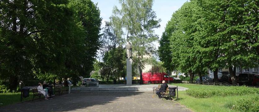 W czwartek rozpocznie się demontaż pomnika w Dąbiu