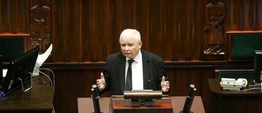 Jarosław Kaczyński: zorganizujemy referendum ws. relokacji migrantów
