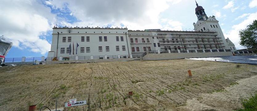 Mrzonka neorenesansowych tarasów i ogrodów na przyzamkowej skarpie