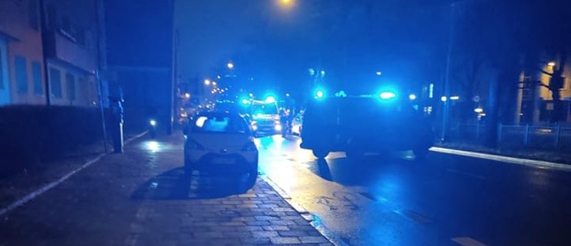Potrącenie pieszego w Szczecinie. Aleja 3 Maja zamknięta