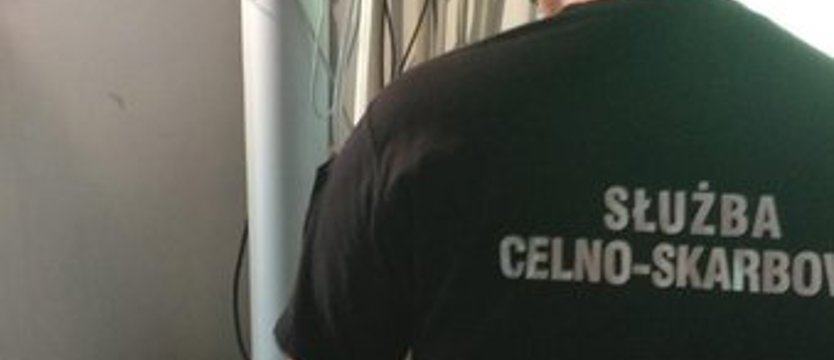 Zlikwidowali nielegalną bimbrownię na działkach