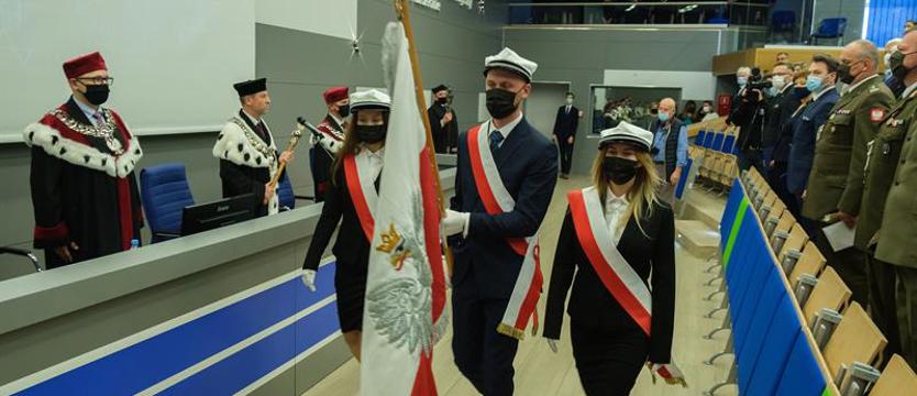 Uczelnie wciąż czekają na studentów