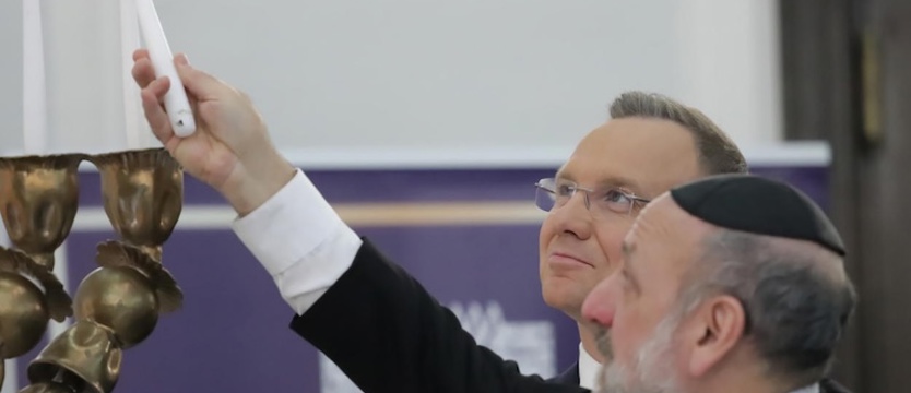W Sejmie ponownie zapalono świece na chanukiji