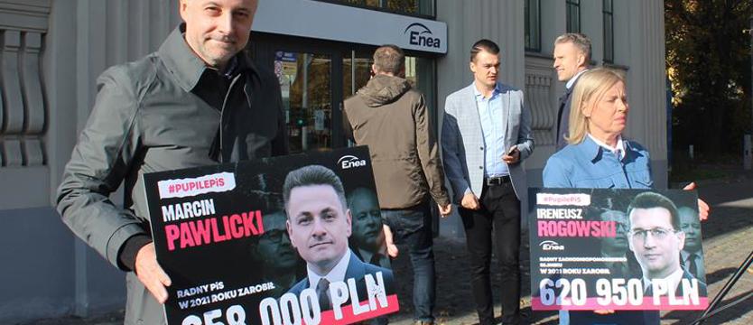 Konferencja PO przed biurem Enei w Szczecinie. Po 600 dla każdego