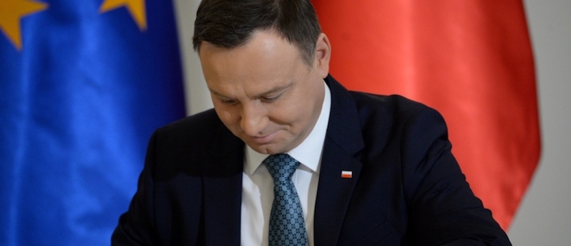 Prezydent podpisał ustawę obniżającą dolną stawkę PIT z 17 do 12 proc.