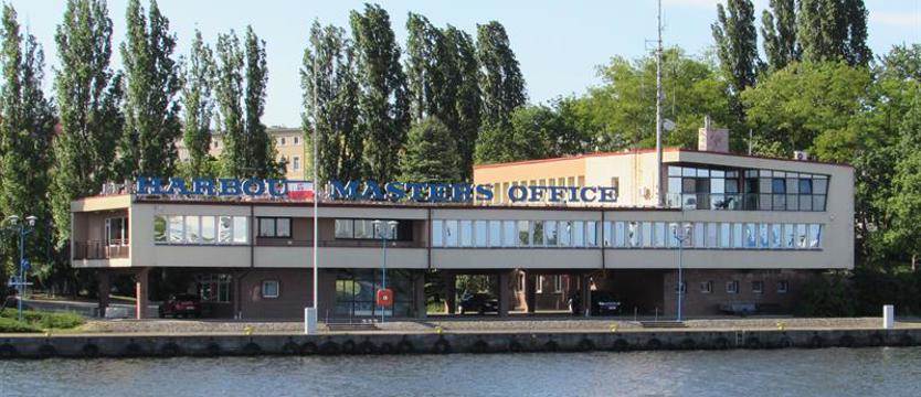 Unijne sankcje w portach. Rosyjskie statki nie wpłyną