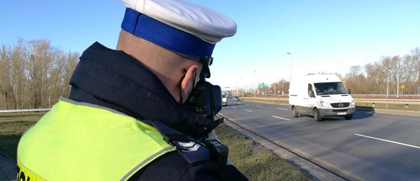 Policja podsumowała. Tysiąc kontroli, osiemset wykroczeń