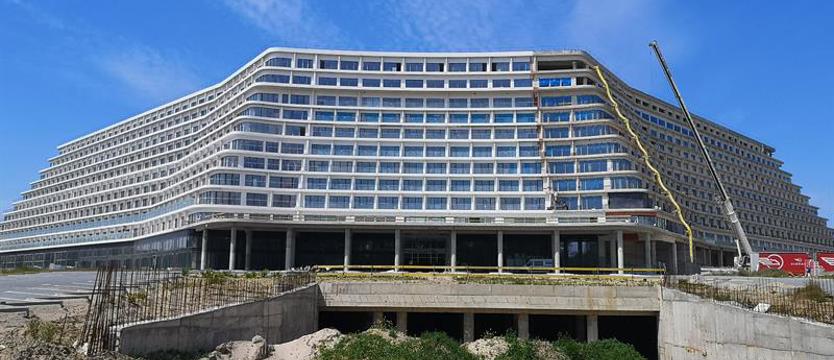 Hotel Gołębiewski budzi emocje